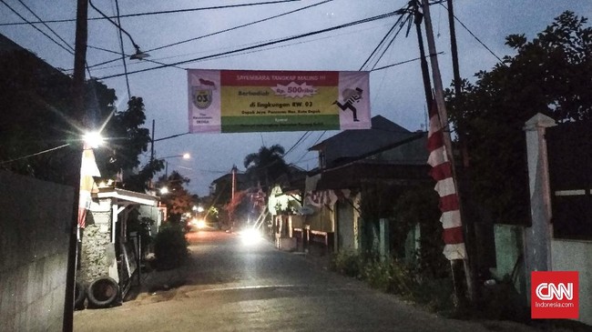 Ketua RW 003 Nuryadin meyakini sayembara tangkap maling berhadiah uang Rp500 ribu dapat membuat calon pelaku kejahatan di daerahnya berpikir dua kali.