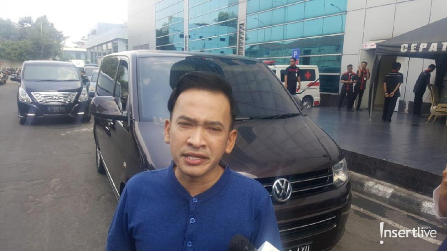 Rumah Mewah Denada Dijual, Ini Tanggapan Ruben Onsu Ruben Onsu sudah tahu rumah Denada akan dijual.