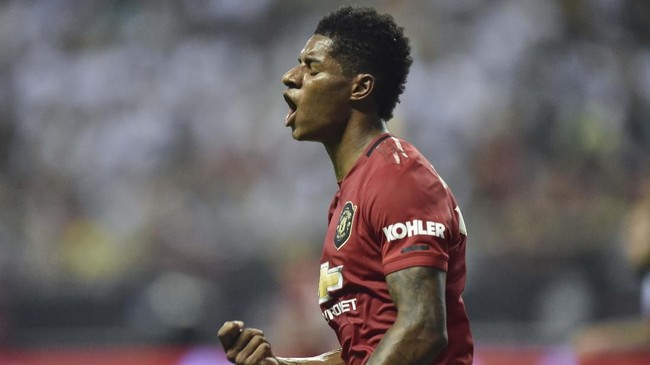 Marcus Rashford bisa mengklaim lebih hebat dari Cristiano Ronaldo di Manchester United bila mengacu pada kecepatan mencetak 50 gol.