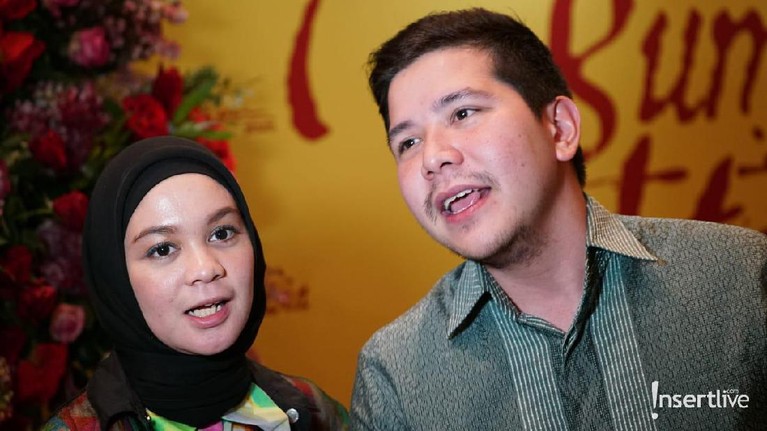 Tanggapan Para Selebriti usai Nonton 'Bumi Manusia', Bagus Enggak Yah? Tanggapan para selebriti usai nonton bareng film Indonesia terbaru, Bumi Manusia.