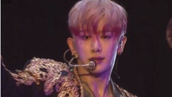 Cairan Seperti Darah di Kepala Wonho Monsta X, Apa yang Terjadi?