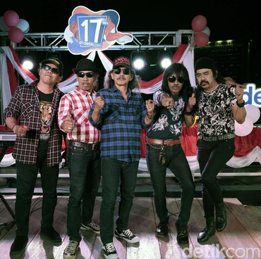 Budi Padukone Gitaris OM PMR Sempat Idap Asam Lambung