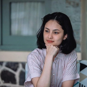 Cerita Clara Bernadeth Jadi Model Video Klip Band NOAH