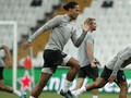 FOTO: Liverpool dan Chelsea Serius Hadapi Piala Super Eropa