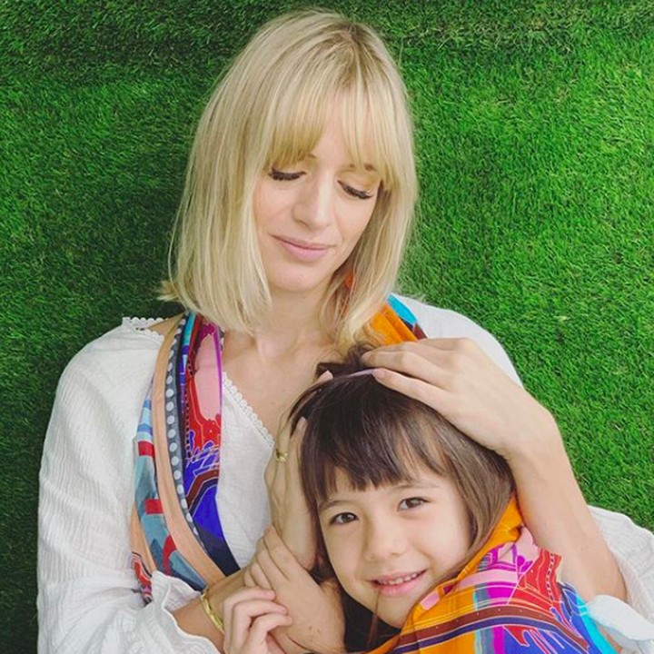 <p>Bagi Viola, menjadi orang tua adalah sekolah tersulit yang dia jalani. Sebagai ibu, Viola mengaku banyak hal yang dia pelajari dari si kecil Mila dan Noam. (Foto: Instagram/ @lolagin)</p>