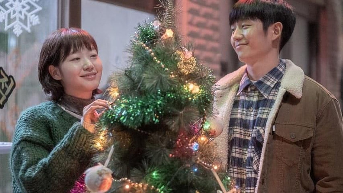 Sebelum dengan lee Min Ho&comma; 7 aktor tampan ini pernah menjadi kekasih Kim Go Eun di film&comma; menurut Insertizen lebih cocok yang mana&quest;