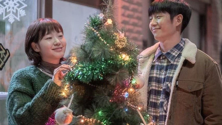 Selain Lee Min Ho, 7 Aktor Tampan Pernah Jadi Kekasih Kim Go Eun Sebelum dengan lee Min Ho, 7 aktor tampan ini pernah menjadi kekasih Kim Go Eun di film, menurut Insertizen lebih cocok yang mana?