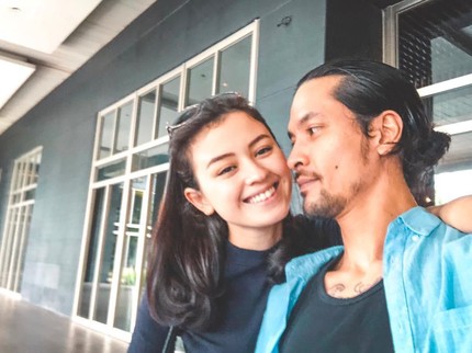 Bikin 'Meleleh', 10 Ucapan Manis Suami untuk Kimberly Ryder