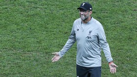 Lawan Ajax, Klopp Marah Van Dijk Absen Gara-gara Everton