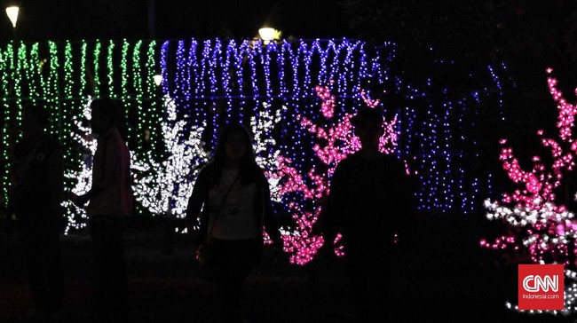 FOTO: Gemerlap Monas dalam 'Festival of Light'