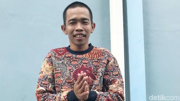 Sepi Job karena Corona, Dede Sunandar Dagang Cireng