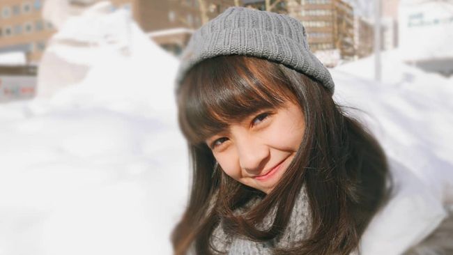 Lulus dari JKT48, Zara Fokus Karier dan Pendidikan Adhisty Zara, atau lebih dikenal sebagai Zara JKT48 menyampaikan terima kasih atas dukungan, sekaligus menegaskan keputusannya fokus ke karier dan pendidikan.