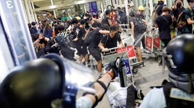 Pengadilan Hong Kong Larang Demonstrasi di Bandara