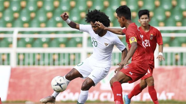 Bukan Hanya Utrecht, Ajax juga Inginkan Bagus Kahfi Selain FC Utrecht, striker Timnas Indonesia U-19 Bagus Kahfi juga diminati klub Liga Belanda lain, Ajax Amsterdam.