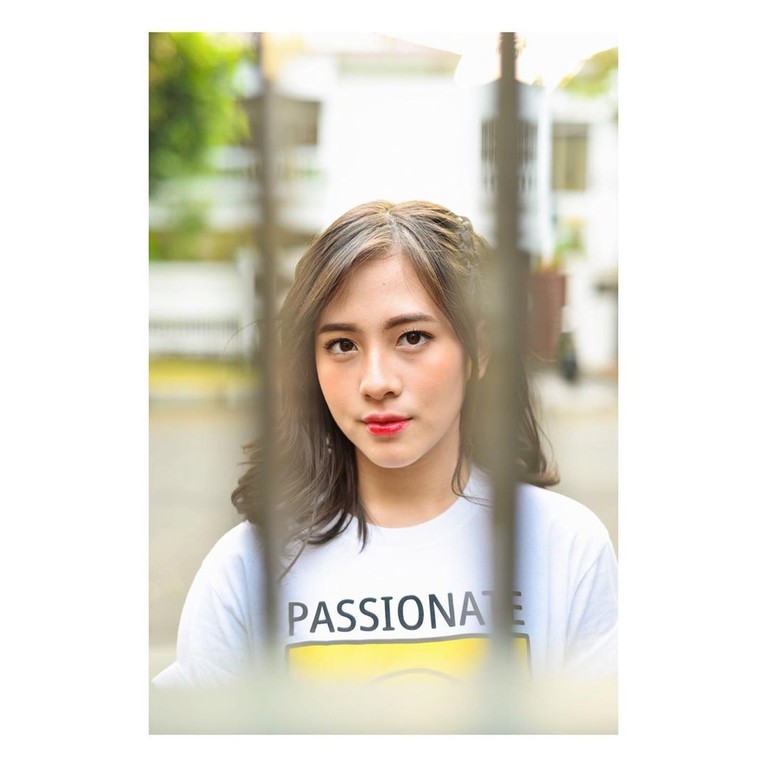 6 Pesona Zara, Si Cantik yang Lulus Dari JKT48 Adhisty Zara, atau yang dikenal Zara mengumumkan lulus dari idol group JKT48. Insertlive sajikan deretan potret cantik Zara saat menjadi personel JKT48: