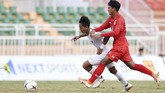 FOTO: Timnas Indonesia U-18 Ditahan Imbang Myanmar Timnas Indonesia U-18 bermain imbang 1-1 melawan timnas Myanmar pada laga kelima Grup A Piala AFF U-18 di Stadion Thong Nhat, Rabu (14/8).