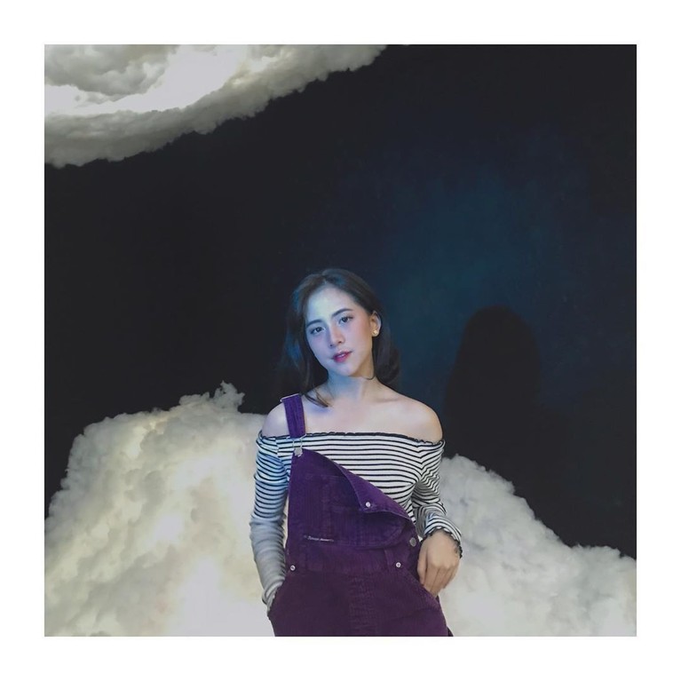 Adhisty Zara, atau yang dikenal Zara mengumumkan lulus dari idol group JKT48. Insertlive sajikan deretan potret cantik Zara saat menjadi personel JKT48: