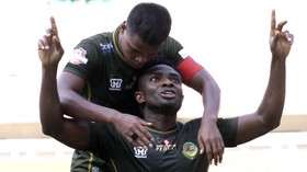 Osas Saha, Liburan Berujung Jadi WNI