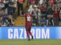 Momen Mane Beri Jersey ke Anak Gawang di Piala Super Eropa