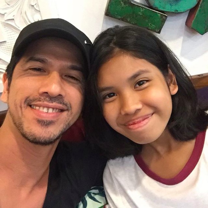 Ayah Ariyo memuji penampilan Jamie yang baru saja potong rambut. Makin cantik menurut Ariyo. (Foto: instagram @ariyowahab)