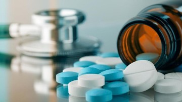 BENARKAH AZITHROMYCIN BISA CEGAH HINGGA SEMBUHKAN COVID-19?