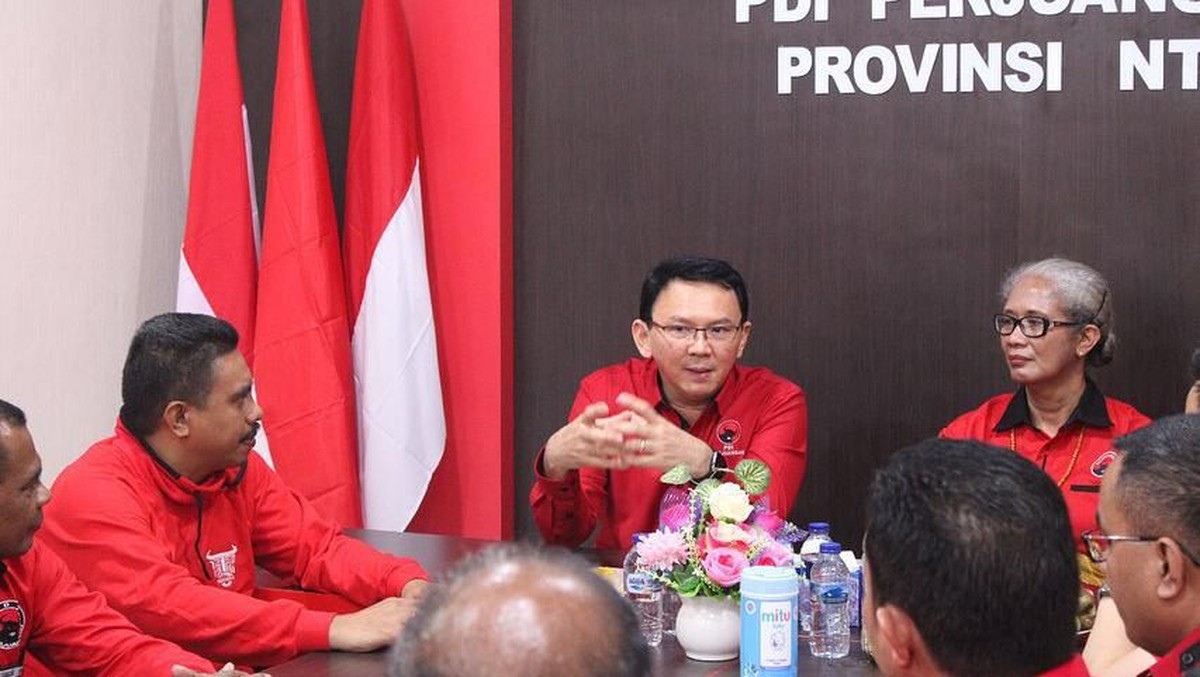 Ahok atau Basuki Tjahaja Purnama membongkar beberapa fakta menarik tentang kedatangannya di Kupang&comma; NTT&period; Apa yah&quest;