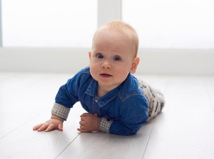 25 Inspirasi Nama Bayi Laki-laki dengan Arti Kebebasan