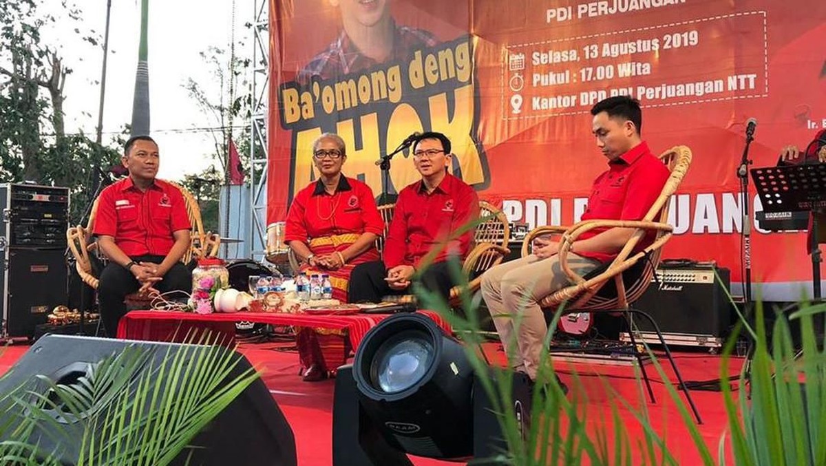 Ahok atau Basuki Tjahaja Purnama membongkar beberapa fakta menarik tentang kedatangannya di Kupang&comma; NTT&period; Apa yah&quest;