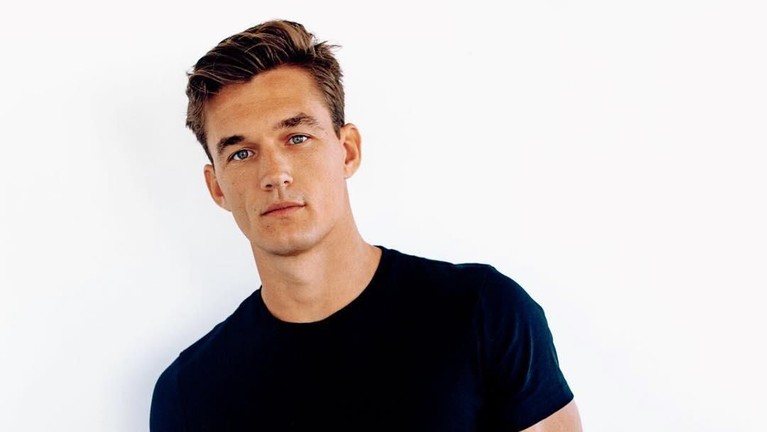Mengenal Tyler Cameron, Pria yang Disebut Pacar Baru Gigi Hadid Fakta-fakta menarik tentang Tyler Cameron, pria yang disebut menjadi pacar baru model ternama, Gigi Hadid.