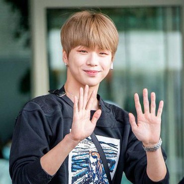 Kang Daniel Buat Para Penggemar Kecewa, Kenapa?