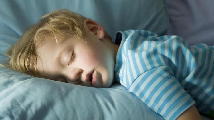 Dreaming teen girl, Girl sleeping with teddy bear - health and beauty concept - little girl with teddy bear sleeping at home, Young girl taking a peaceful nap with her favorite teddy bear
