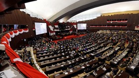 Bamsoet Akhiri Sidang Tahunan dengan Pantun Rebutan Menteri
