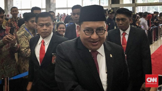 Wakil Ketua Gerindra Fadli Zon mengatakan penunjukan sosok yang menduduki kursi menteri di kabinet mendatang merupakan hak prerogatif Jokowi sebagai presiden.
