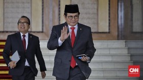 Seskab: Boleh Kritik, Tapi Beri Kepercayaan DPR yang Baru