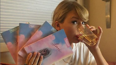 Lirik Lagu Lover - Taylor Swift