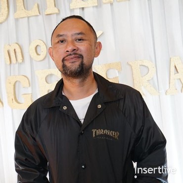 Jalin Kisah Cinta Sejak di Bangku Sekolah, Rumah Tangga Ronal Surapradja Kandas?