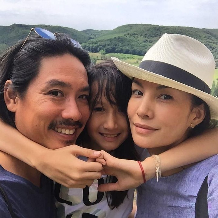 <p>Di usianya yang sudah menginjak 45 tahun, Nadya Hutagalung telah dikaruniai tiga orang anak. Adapun si bungsu, Nyla, lahir pada Maret 2008. (Foto: Instagram @nadyahutagalung)</p>