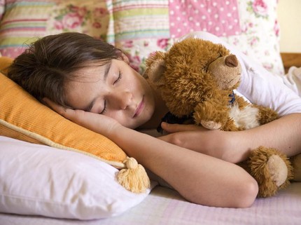 Cara Membuat Anak Tidak Takut dan Mau Tidur Sendiri