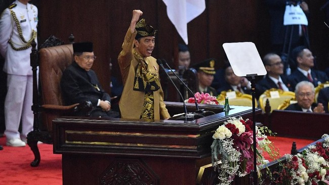 Saat berpidato di Sidang Tahunan MPR 2019, Jokowi menyatakan akan memimpin lompatan bangsa Indonesia. Bukti Jokowi tanpa beban menjalani pemerintahan ke depan.