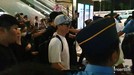 Potret Suasana Kedatangan Anggota Running Man di Jakarta Para personil acara variety show, Running Man sudah tiba di Jakarta. Berikut potret suasana kedatangan mereka yang disambut antusias pengemar.
