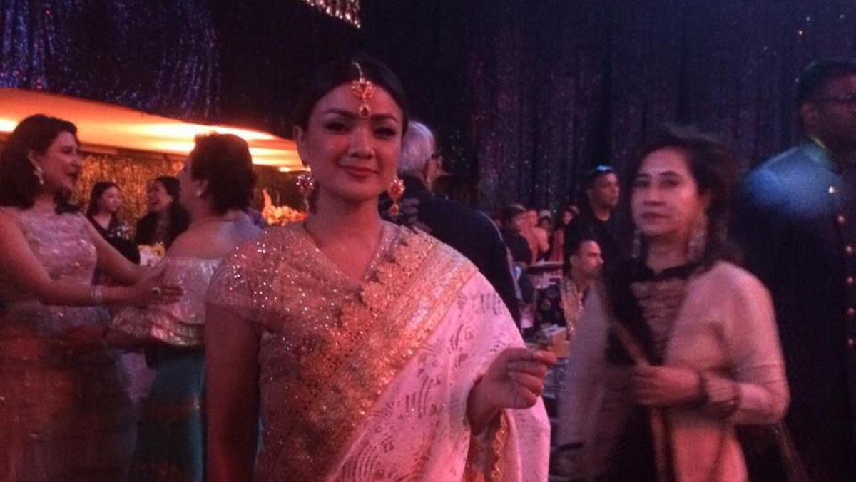 Anak ketiga Raam Punjabi dan Raakhee Punjabi menikah tadi malam&comma; Kamis &lpar;15&sol;8&rpar; di Bali&period; Seperti apa potret pernikahan mewah yang dihadiri segudang selebriti itu&quest;