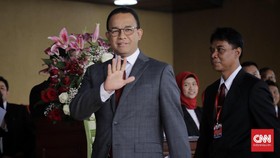 Diprotes, Anies Tetap Lanjutkan Pemotongan Kabel Optik