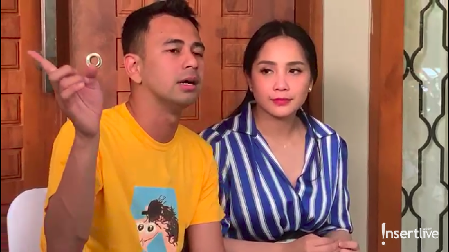 Raffi Ahmad dua kali kirim bunga saat Desy Ratnasari ulang tahun.