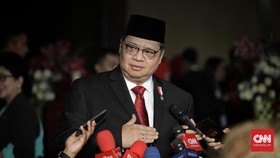Jokowi Mulai Bagikan Kartu Parkerja Maret 2020 di 3 Kota
