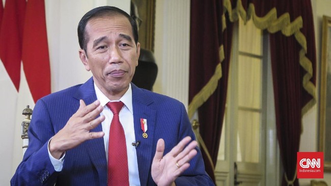 Presiden Joko Widodo mengatakan pemerintah mengerahkan kekuatan penuh untuk menghadapi virus corona di Indonesia.
