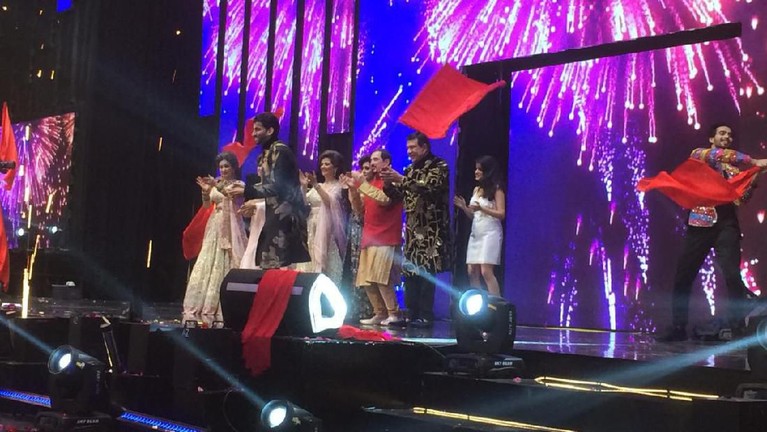 Anak ketiga Raam Punjabi dan Raakhee Punjabi menikah tadi malam, Kamis (15/8) di Bali. Seperti apa potret pernikahan mewah yang dihadiri segudang selebriti itu?