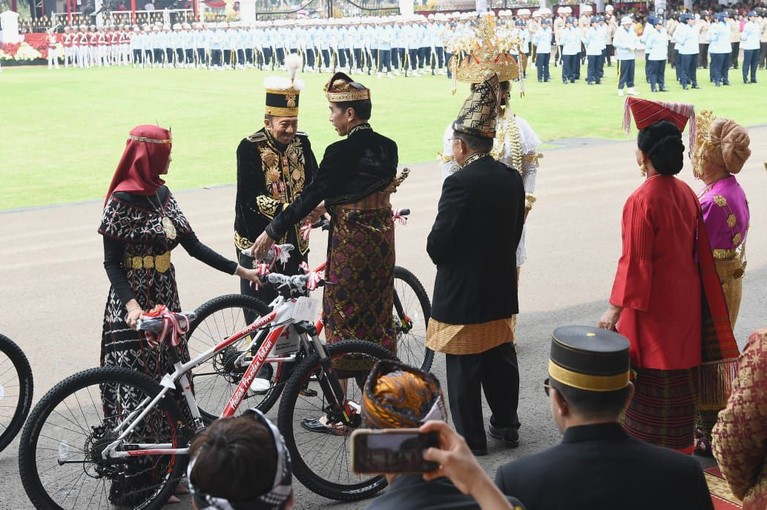 Upacara Bendera yang dilaksanakan di Istana Negara begitu meriah dan menarik. Intip keseruannya yuk!