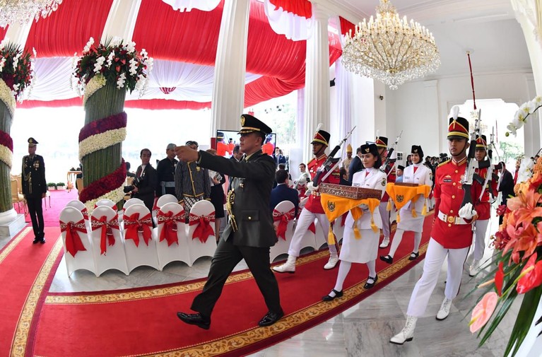 Upacara Bendera yang dilaksanakan di Istana Negara begitu meriah dan menarik. Intip keseruannya yuk!