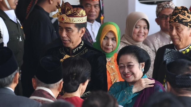 Ketum PDIP, Megawati Soekarnoputri, tetap mempertimbangkan kehadiran di peringatan HUT RI pada 17 Agustus nan bakal digelar Presiden Jokowi di IKN Nusantara.