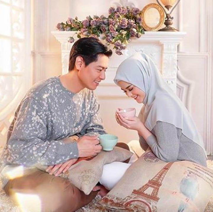 <p>Hemm, seperti adegan dalam drama Korea ya, Bun? Jadi baper enggak nih melihatnya? Kita doakan pernikahan keduanya langgeng ya! (Foto by @fdphotographyofficial via Instagram @ojeychikaofficial)</p>